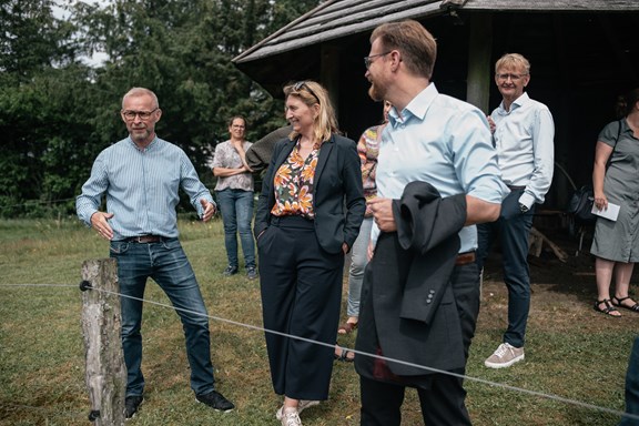 Transportministeren på besøg med Martin Sikaer hos Naturkomiteen Vejle Kommune